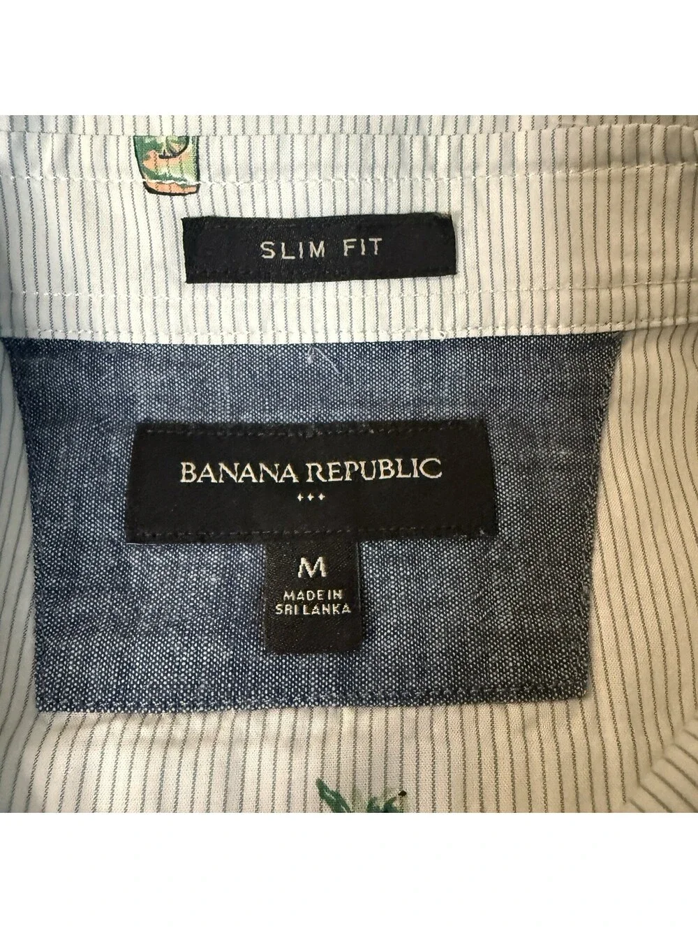 Banana Republic Slim Fit Shirt Men’s Medium White Blue Stripe Cocktail Print